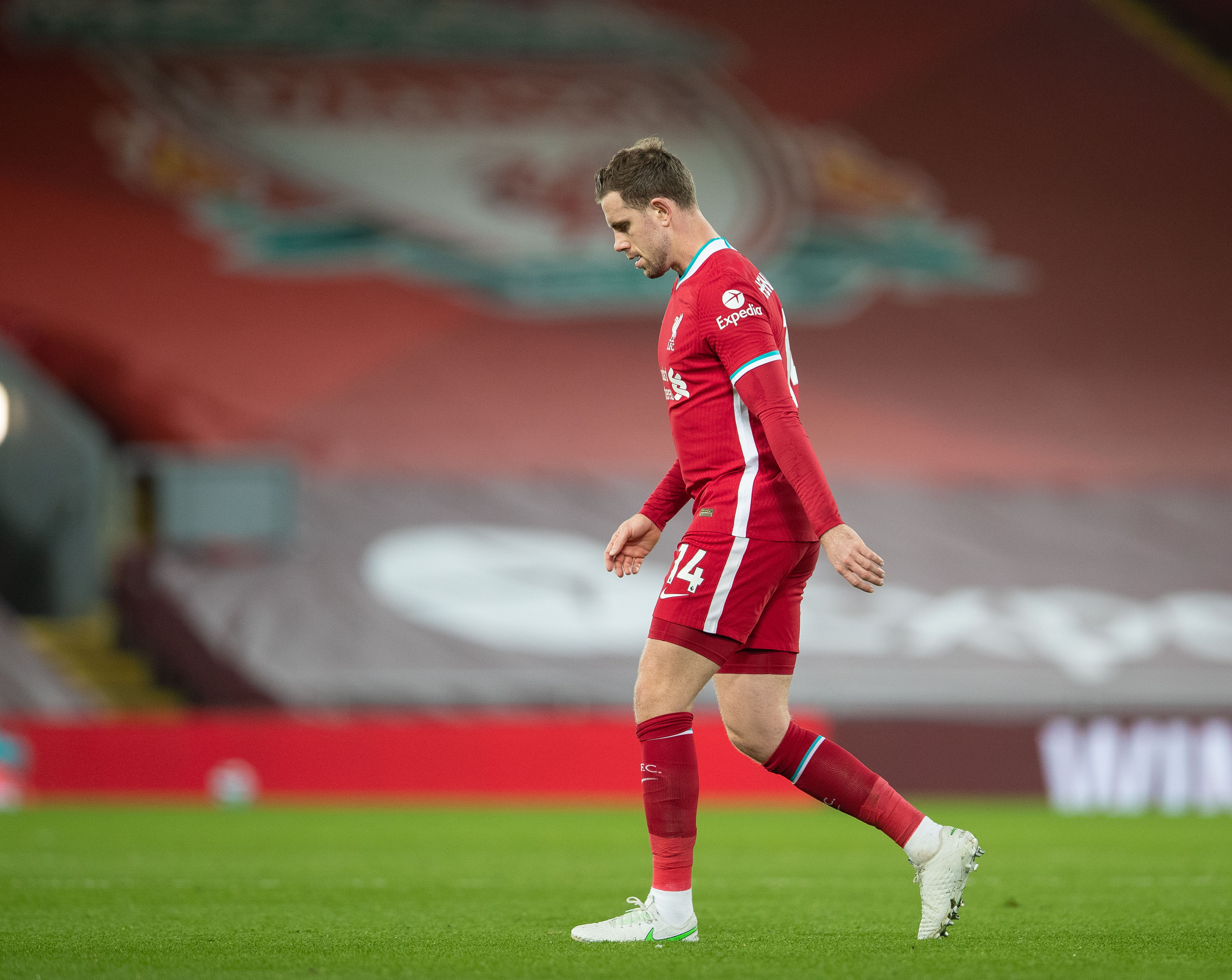 伤害还是划伤？ KT Rolster 狼母阿希卡三C无输出 DN Freecs 以大比分赢得第一场比赛