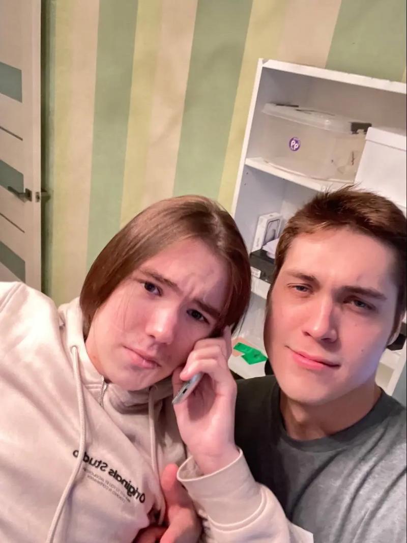 心疼Uzi！官宣加入B站后，虎牙直播间被封，直播账号也没了