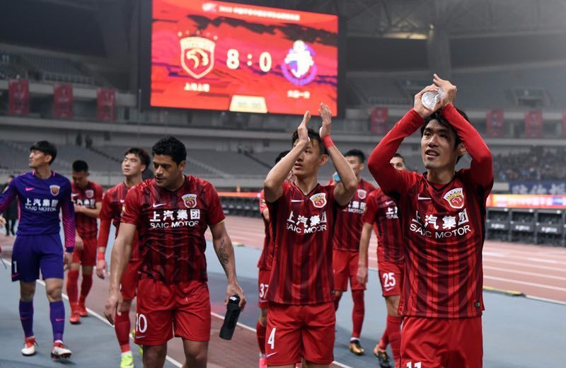 LPL主持夏安微博晒照：回家咯，忙碌但快乐的几天