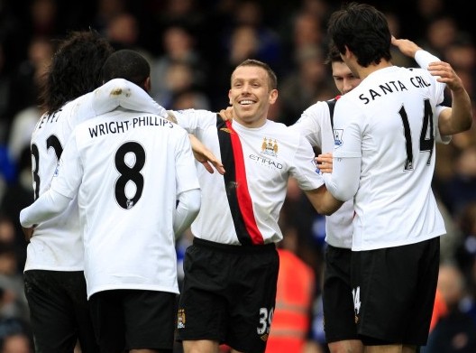 Astralis 在 PGL Astana 2025 的半决赛中以 2：1 自信地击败了 aurora 。